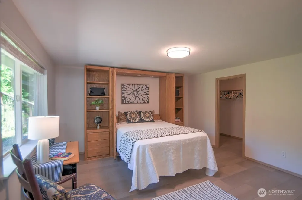 1112 Henry Street SE Olympia, WA 98501