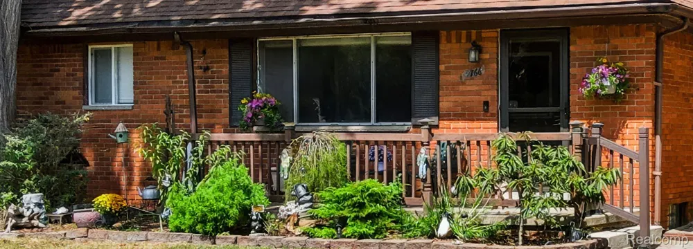 2766 W Huron Street Waterford Charter Township, MI 48328