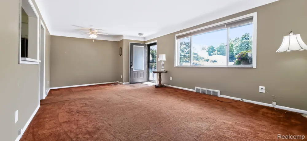 2766 W Huron Street Waterford Charter Township, MI 48328