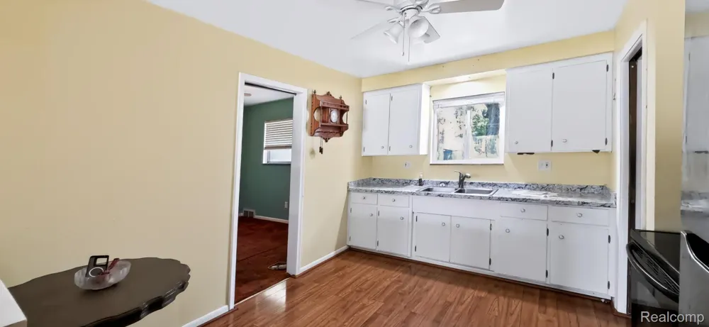 2766 W Huron Street Waterford Charter Township, MI 48328