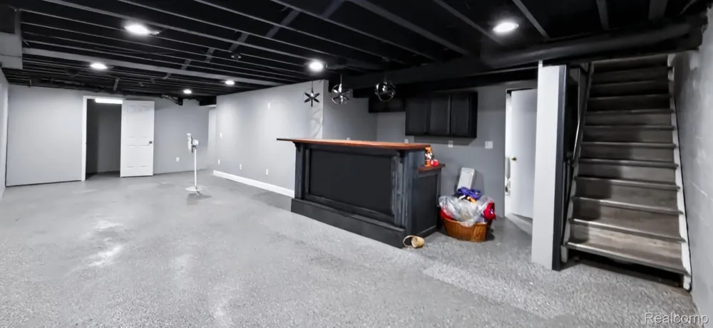 2766 W Huron Street Waterford Charter Township, MI 48328