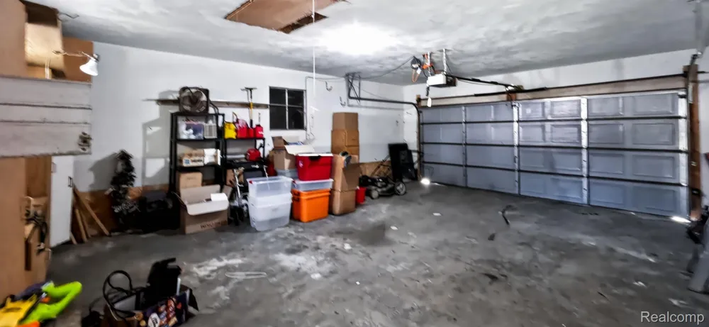 2766 W Huron Street Waterford Charter Township, MI 48328