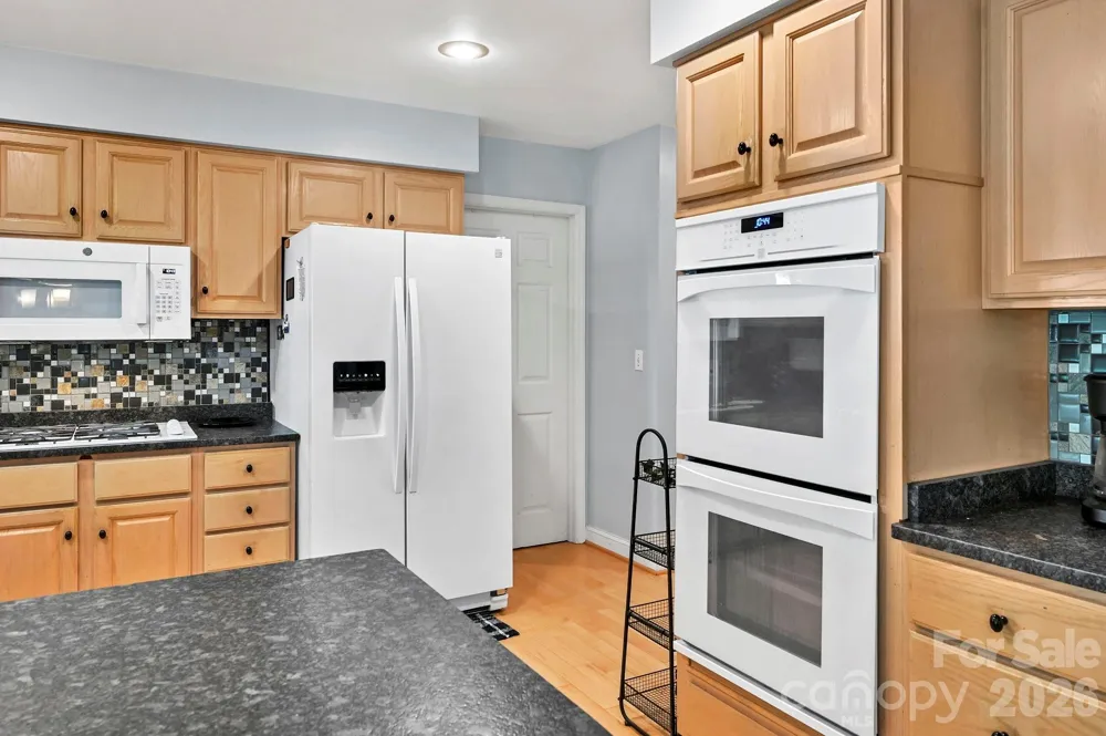25 Weston Heights Drive Asheville, NC 28803