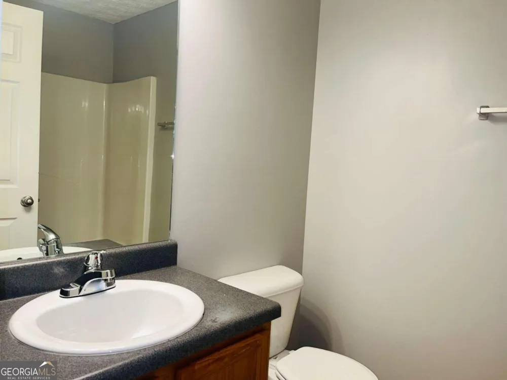 105 Granite ST Hogansville, GA 30230