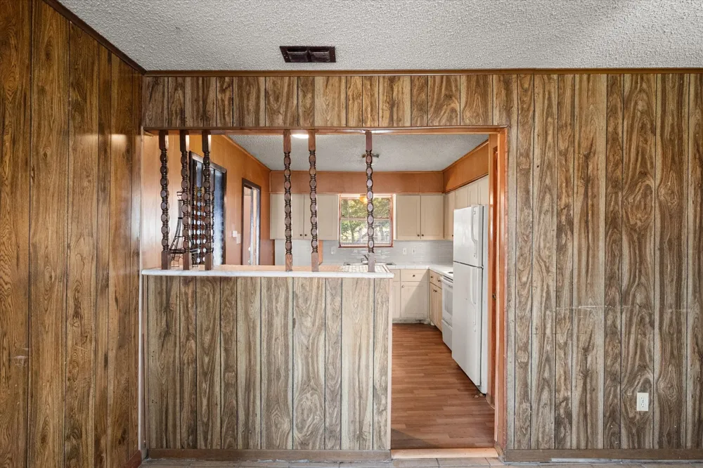 1204 E 13th Avenue Corsicana, TX 75110