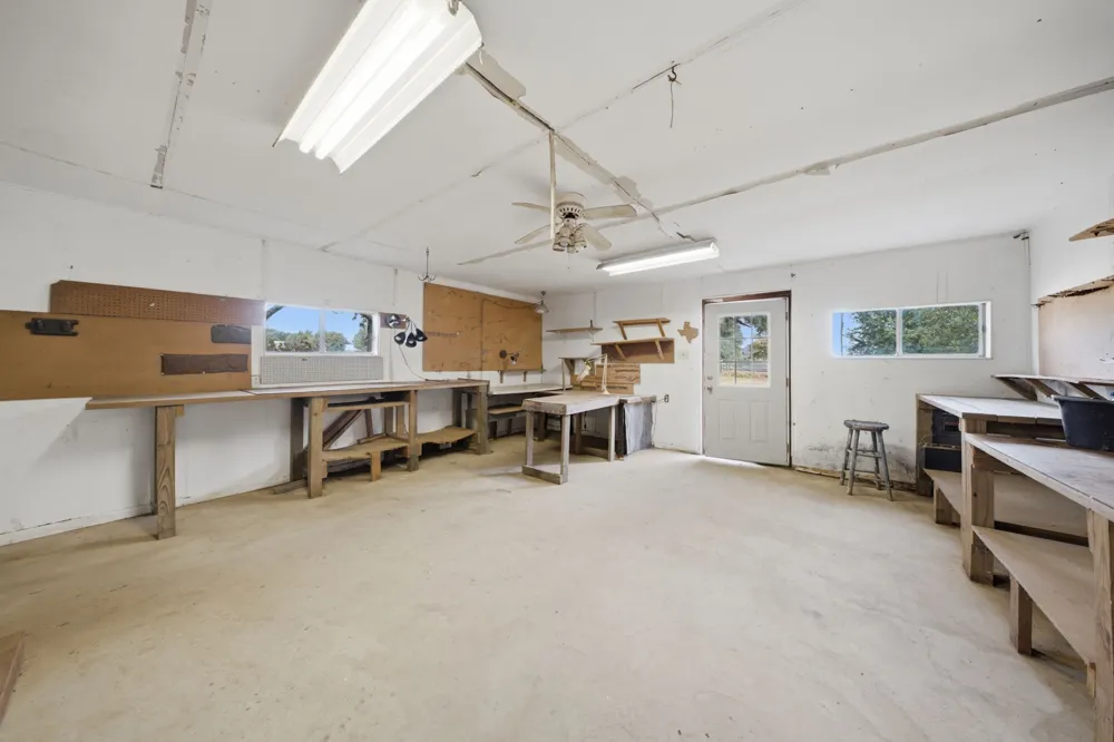 11454 Foutch Road Pilot Point, TX 76258