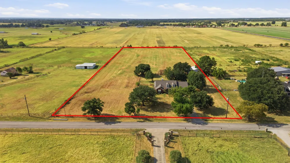 11454 Foutch Road Pilot Point, TX 76258
