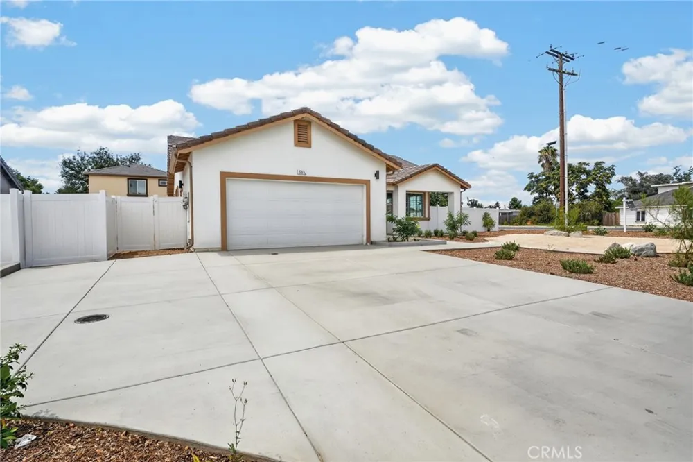 595 E 12th Street Beaumont, CA 92223