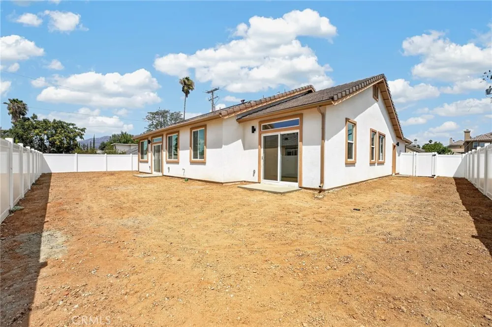 595 E 12th Street Beaumont, CA 92223