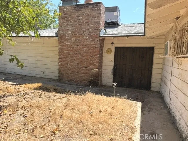 228 Yale Coalinga, CA 93210
