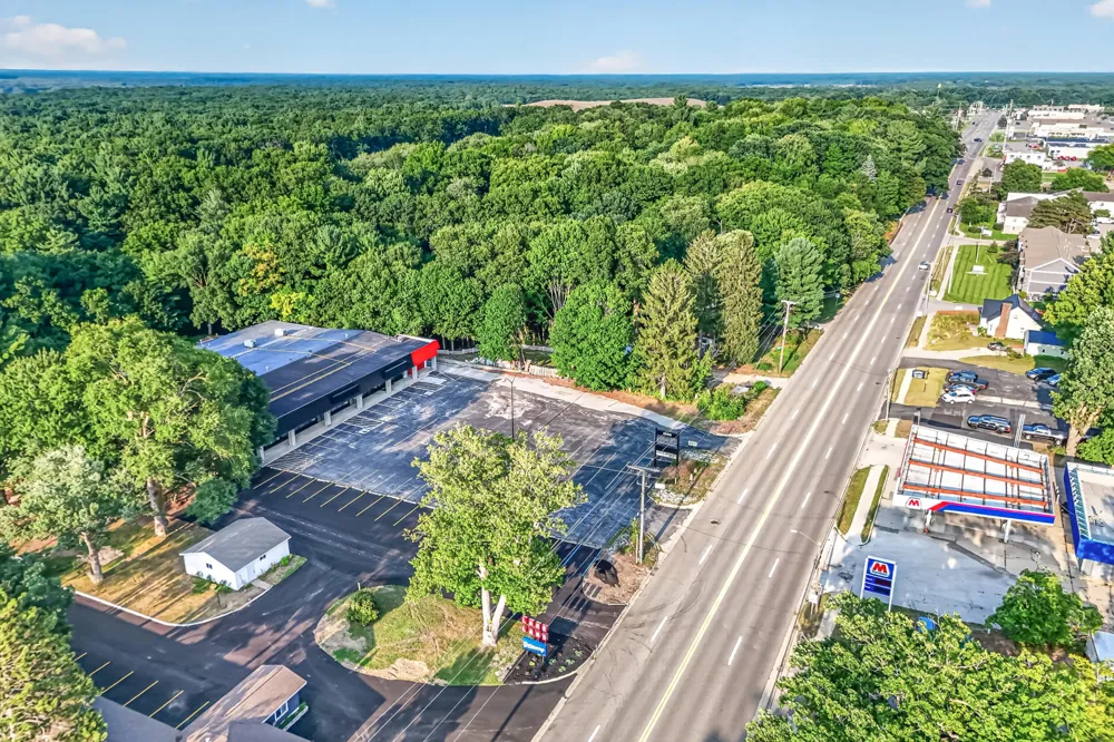 1006 E Colby Street Whitehall, MI 49461