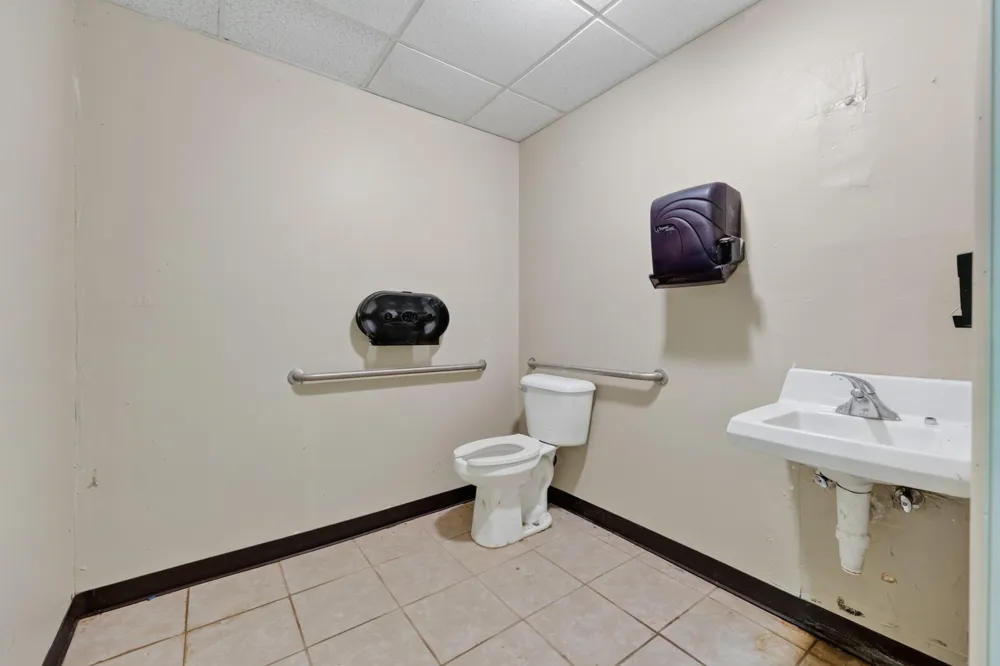 1006 E Colby Street Whitehall, MI 49461