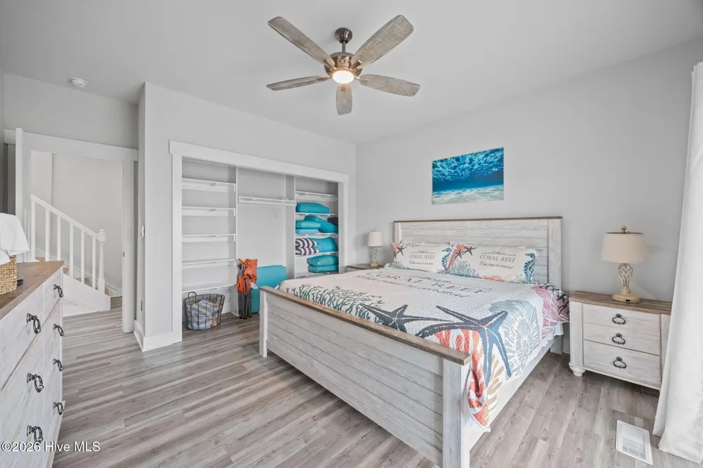 8020 8th Street Surf City, NC 28445