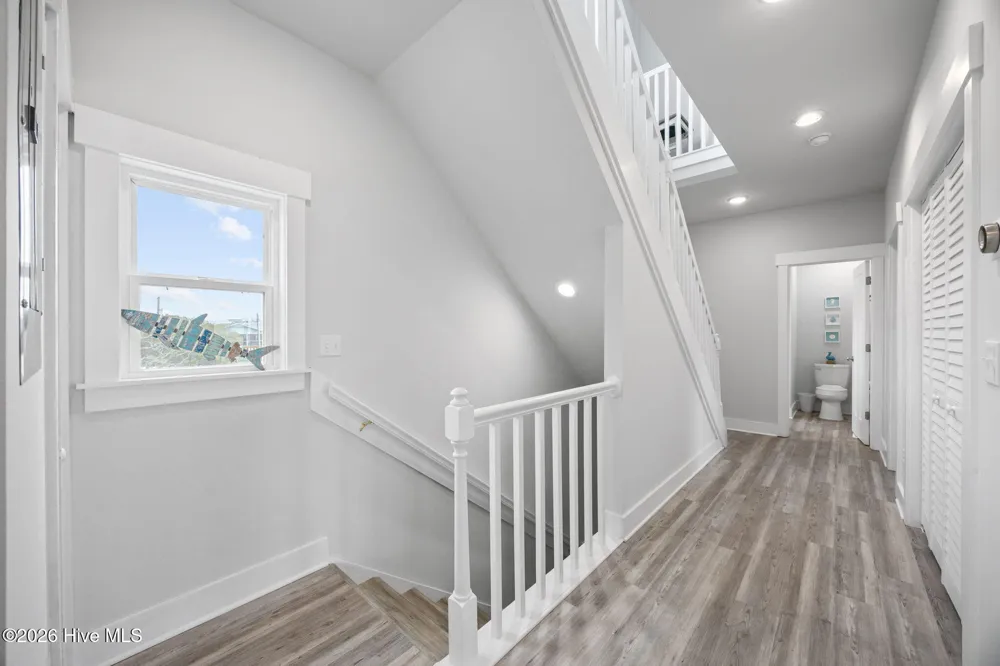 8020 8th Street Surf City, NC 28445