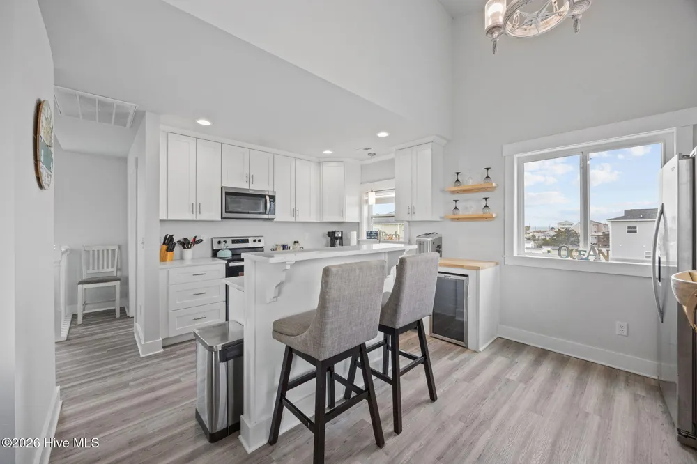 8020 8th Street Surf City, NC 28445