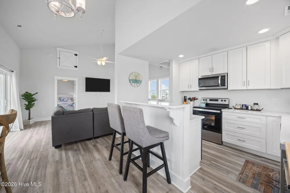 8020 8th Street Surf City, NC 28445