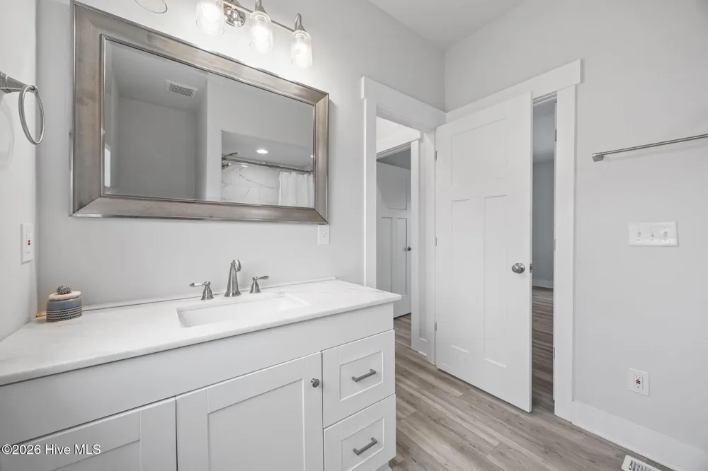 8020 8th Street Surf City, NC 28445