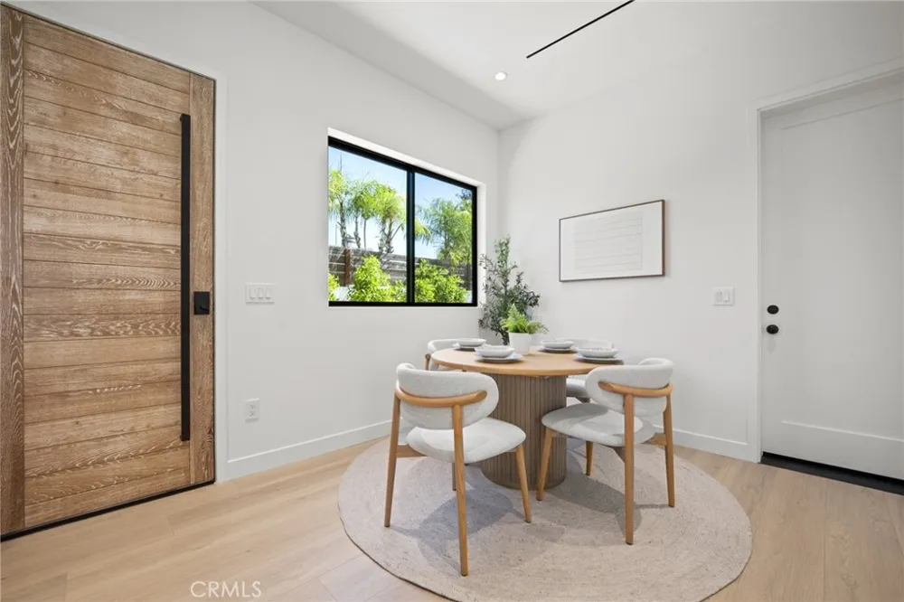 8251 Friesland Drive Huntington Beach, CA 92646