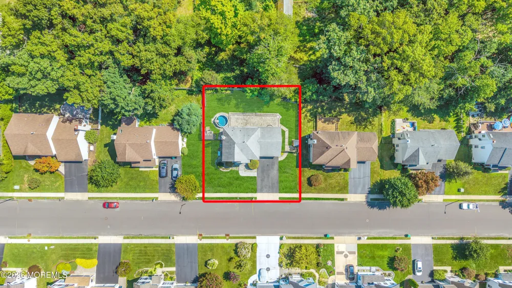 39 Danella Way Howell, NJ 07731