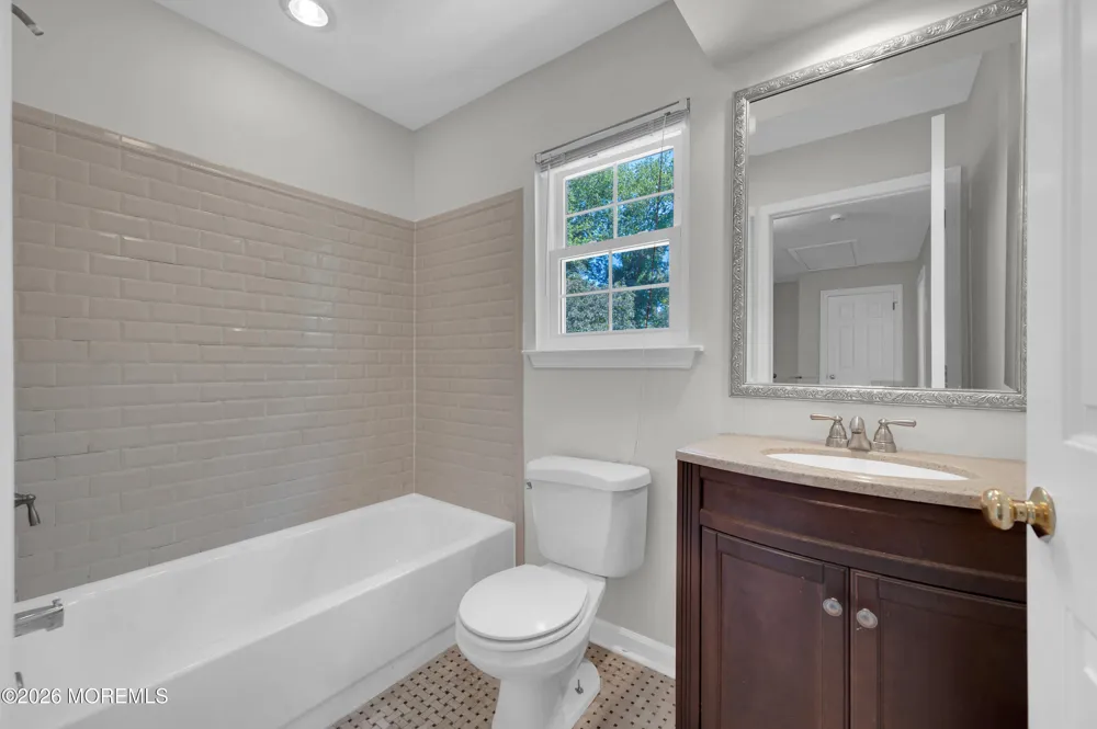 39 Danella Way Howell, NJ 07731