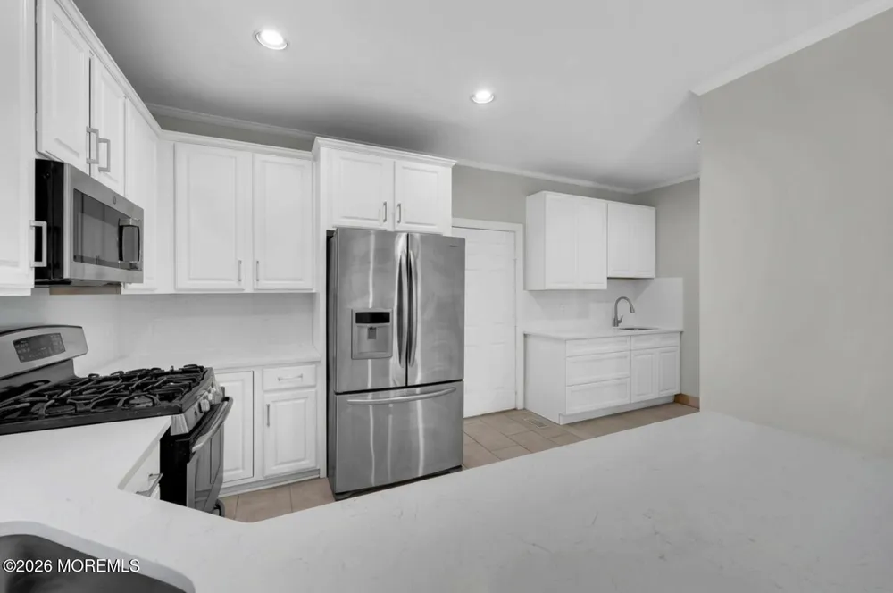 39 Danella Way Howell, NJ 07731