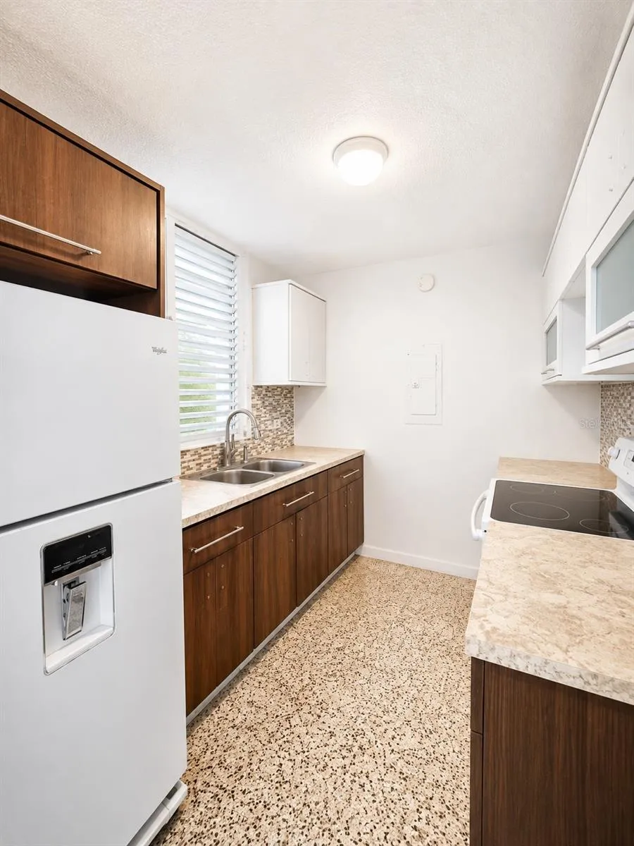 MIRAMAR TOWER 721 HERNANDEZ ST #11C San Juan, PR 00907