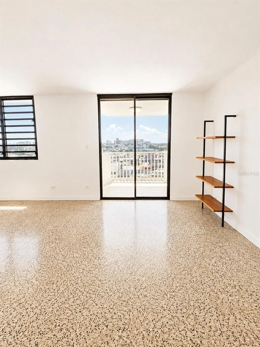 MIRAMAR TOWER 721 HERNANDEZ ST #11C San Juan, PR 00907