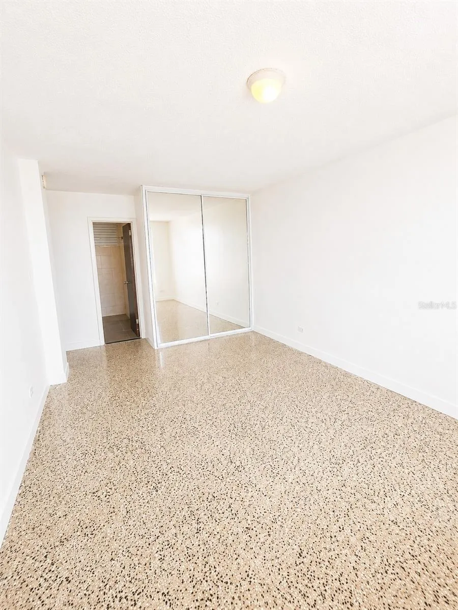 MIRAMAR TOWER 721 HERNANDEZ ST #11C San Juan, PR 00907