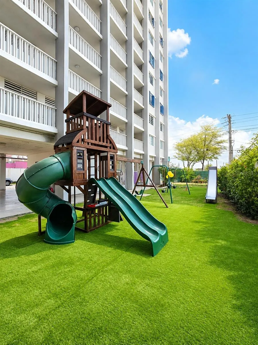 MIRAMAR TOWER 721 HERNANDEZ ST #11C San Juan, PR 00907