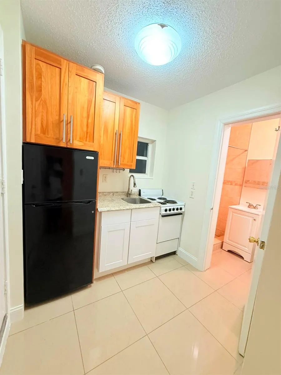 2300 SW 24TH STREET Miami, FL 33145