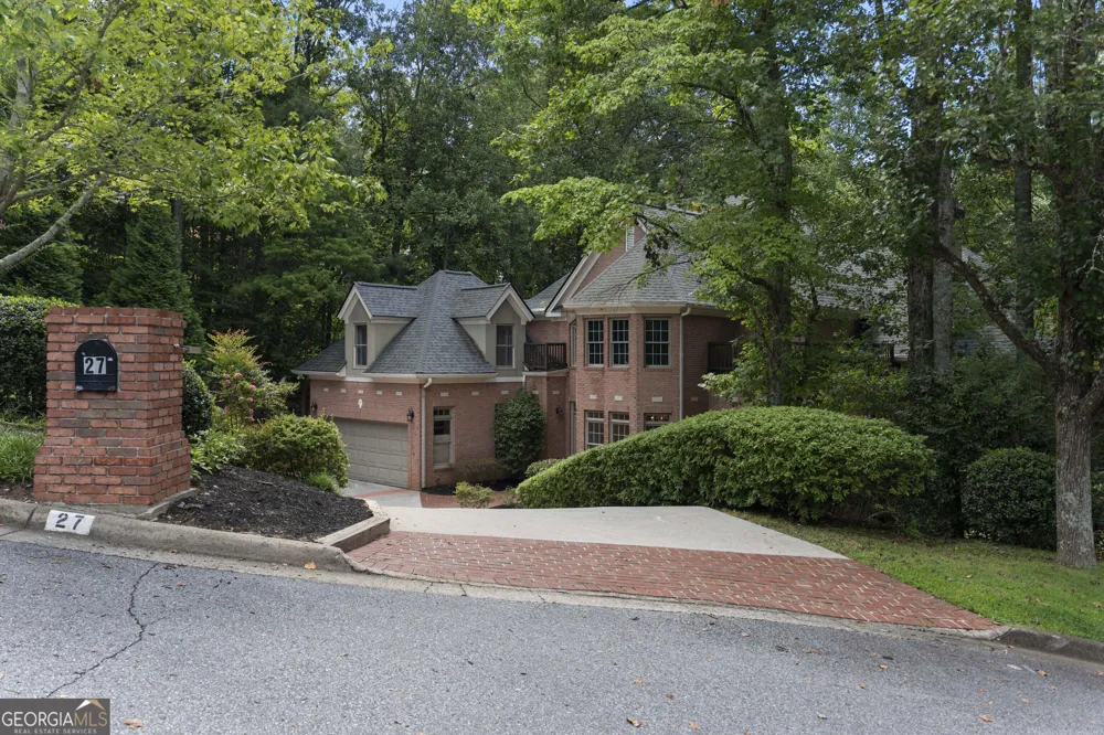 27 Wing Mill RD Sandy Springs, GA 30350