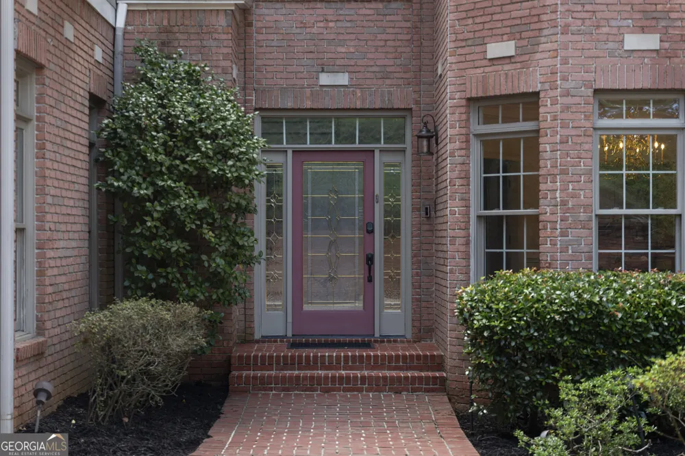 27 Wing Mill RD Sandy Springs, GA 30350