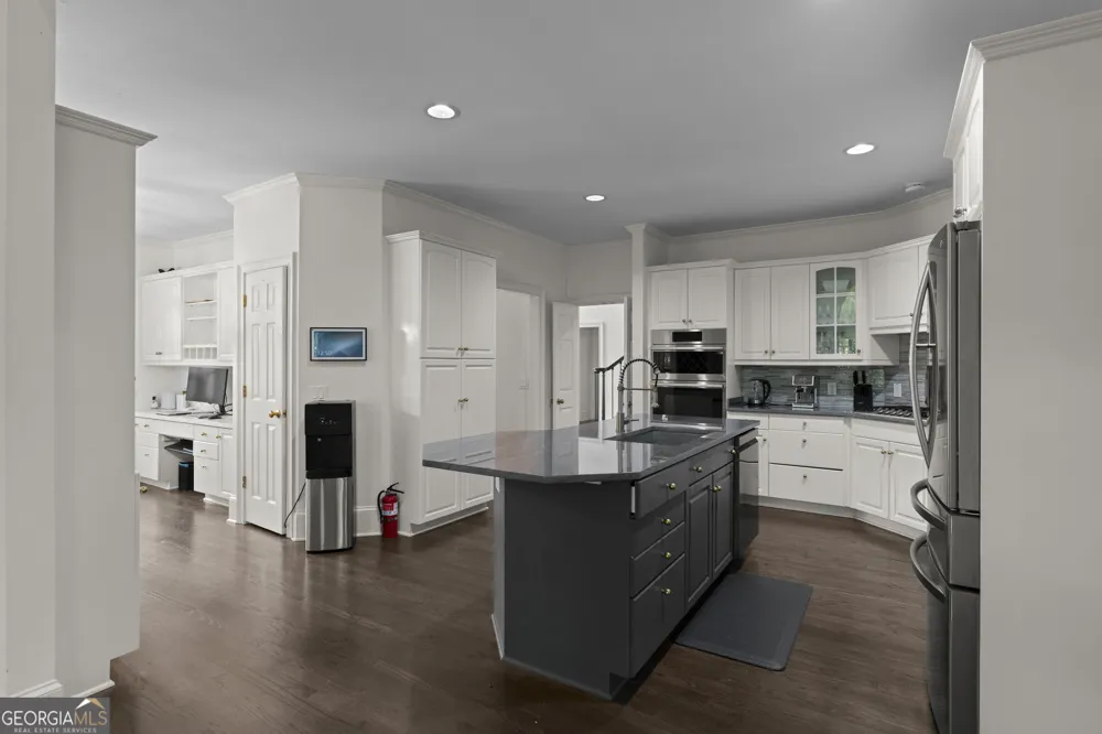 27 Wing Mill RD Sandy Springs, GA 30350