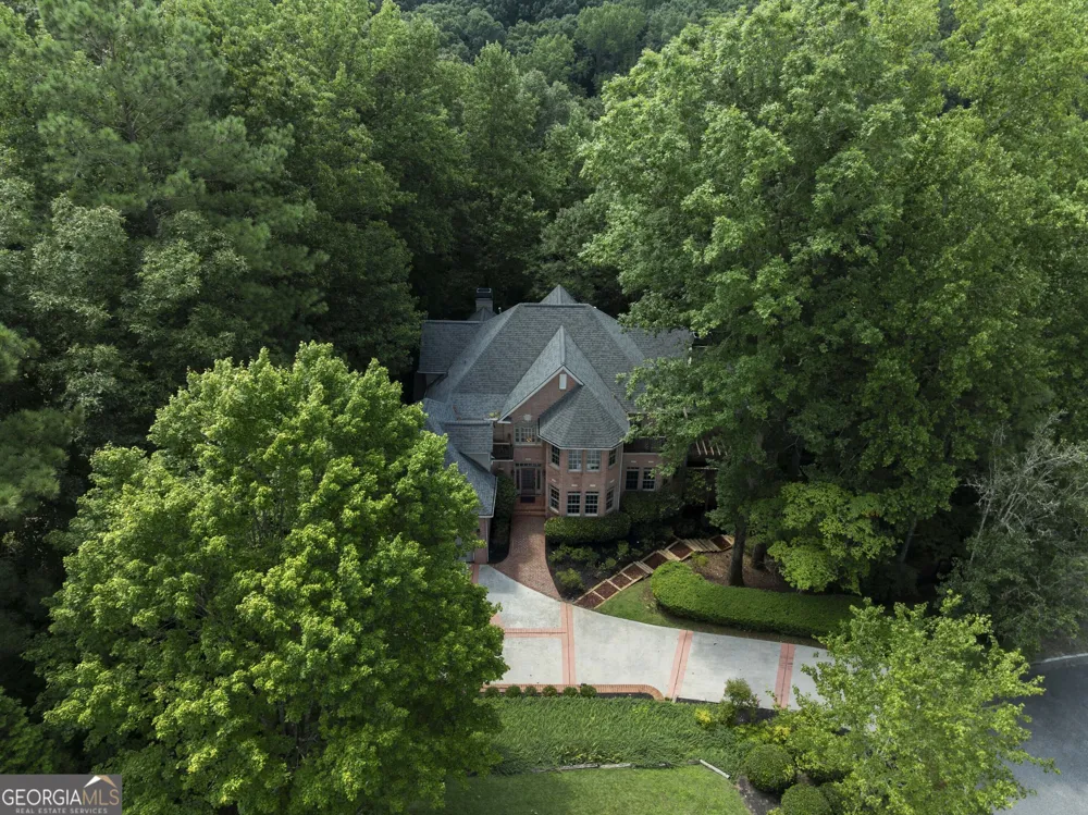 27 Wing Mill RD Sandy Springs, GA 30350