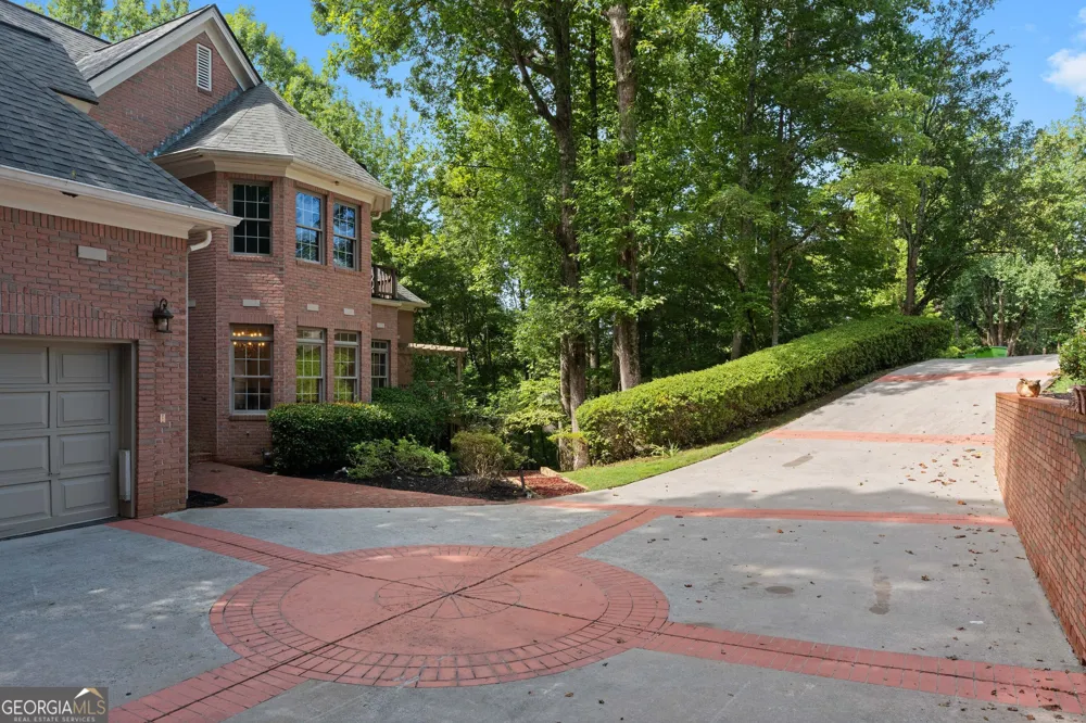 27 Wing Mill RD Sandy Springs, GA 30350