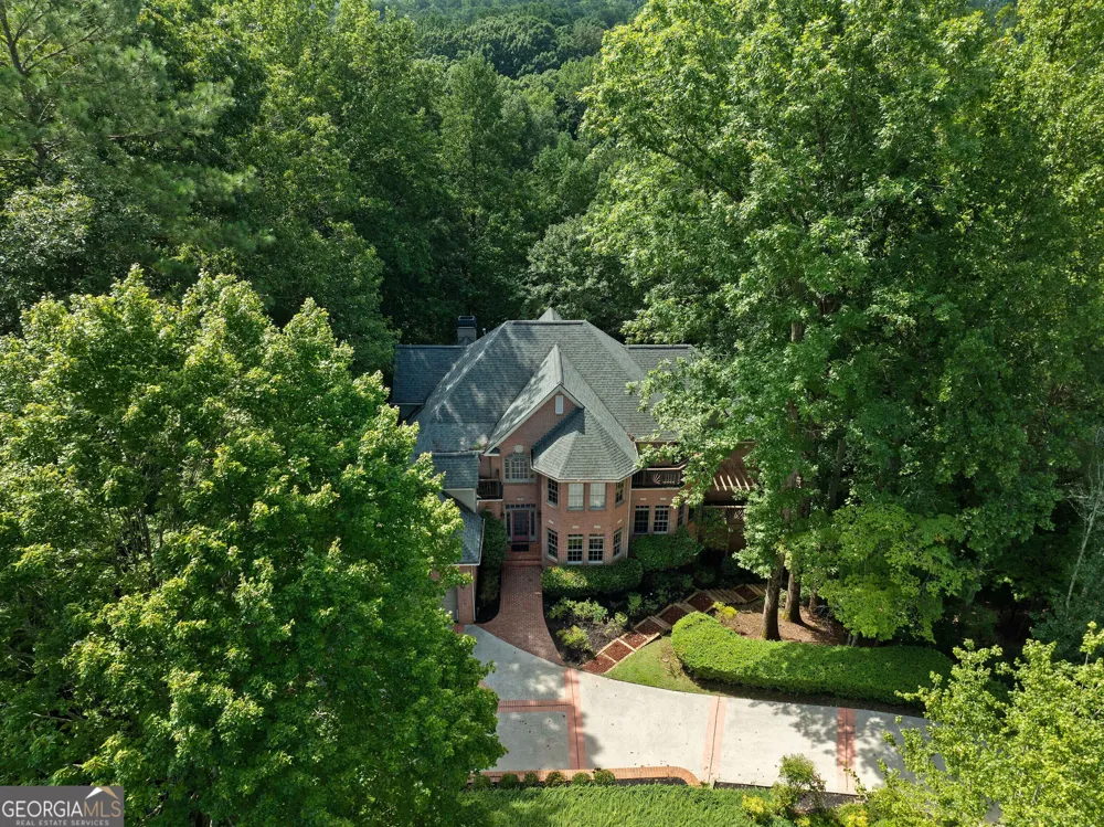27 Wing Mill RD Sandy Springs, GA 30350