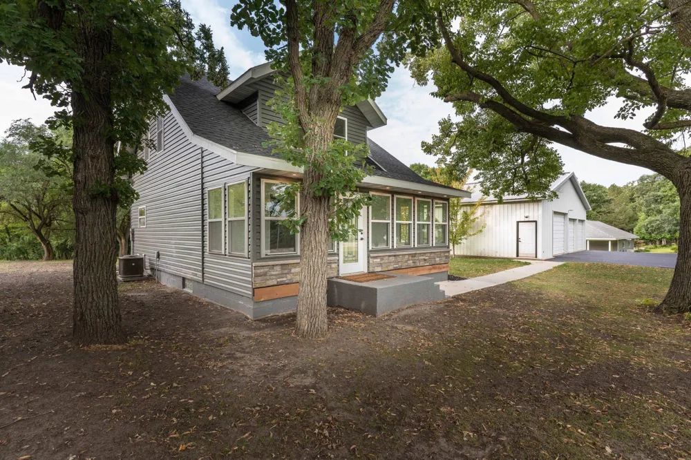 2416 E Fir Avenue Fergus Falls, MN 56537