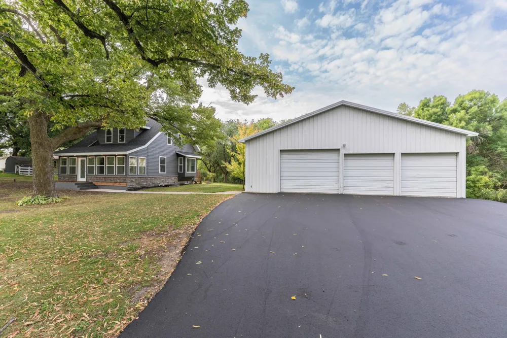 2416 E Fir Avenue Fergus Falls, MN 56537