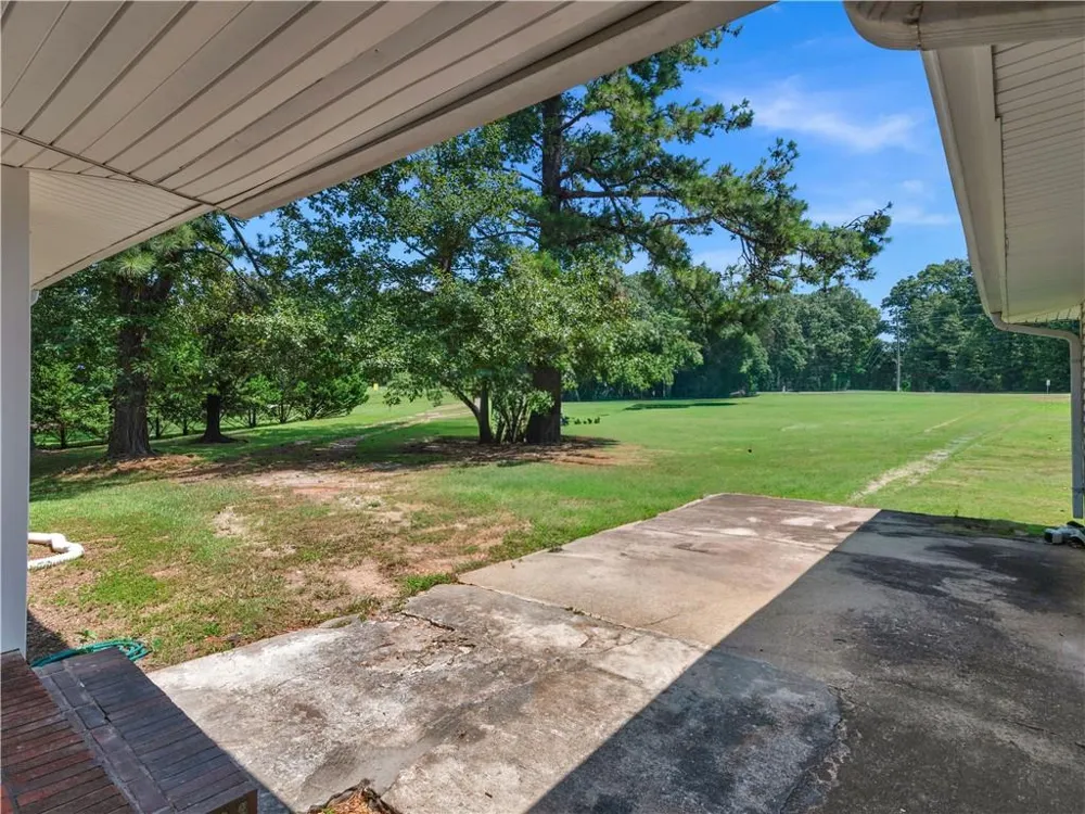 411 Moseley Drive Stockbridge, GA 30281