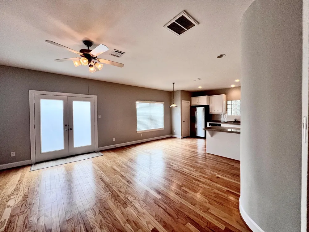 3731 Main Poplar Drive Houston, TX 77025