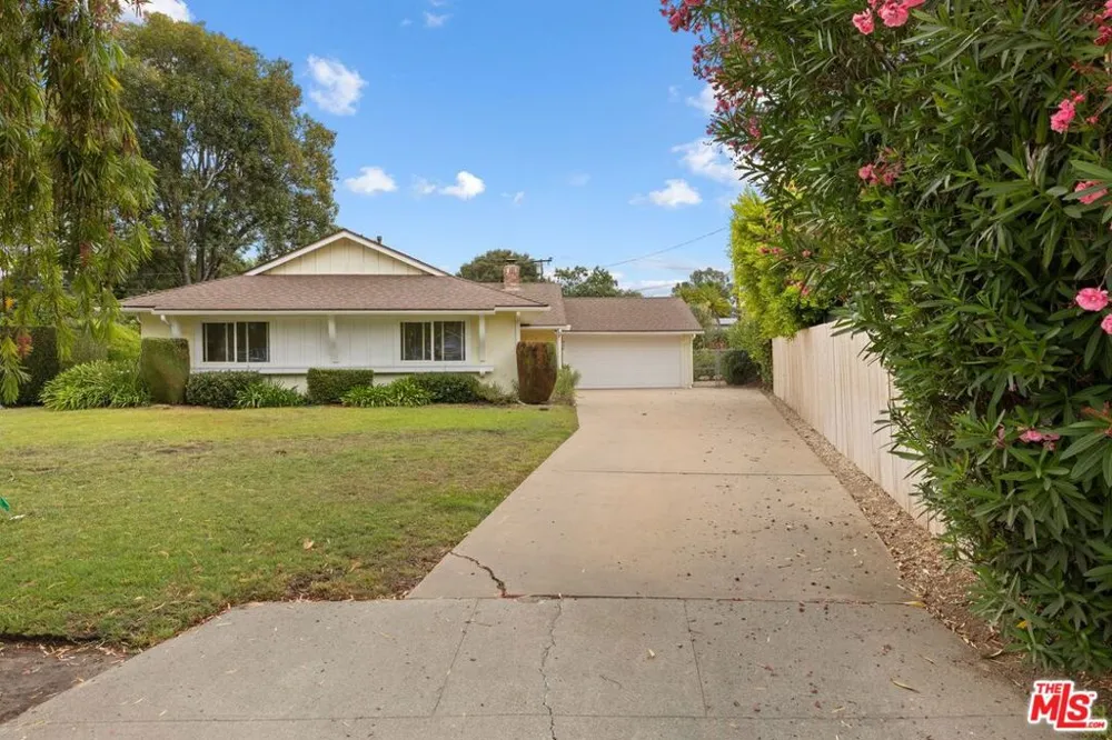 436 Via Roma Santa Barbara, CA 93110