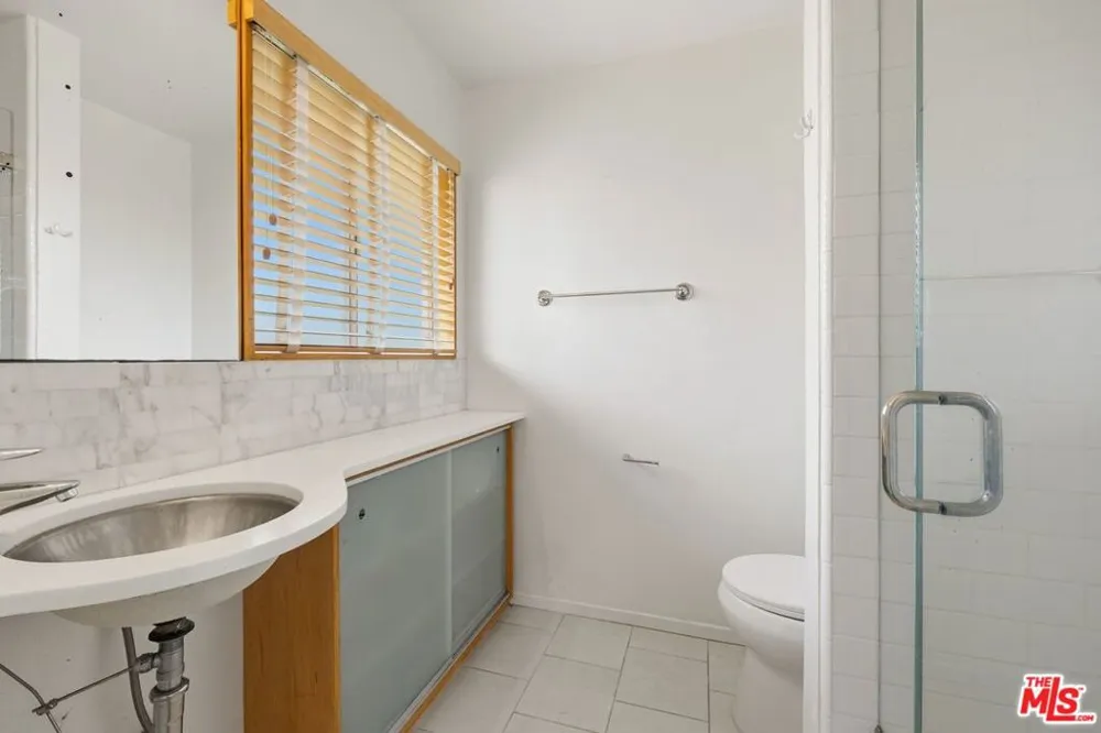 436 Via Roma Santa Barbara, CA 93110