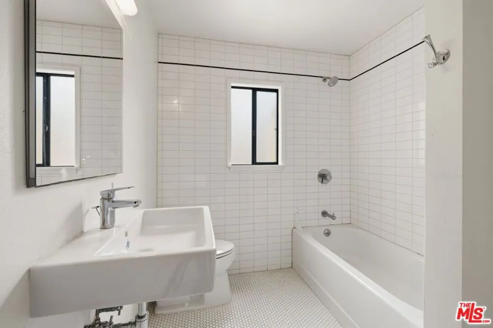 436 Via Roma Santa Barbara, CA 93110