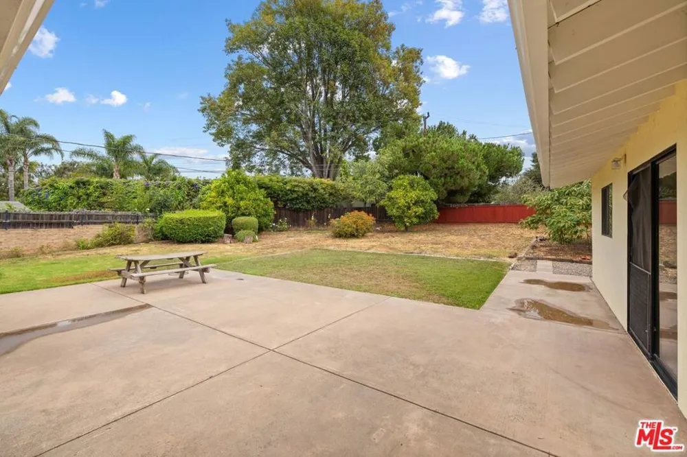 436 Via Roma Santa Barbara, CA 93110