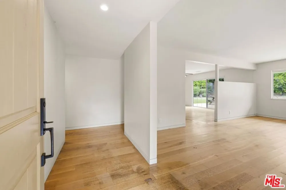 436 Via Roma Santa Barbara, CA 93110