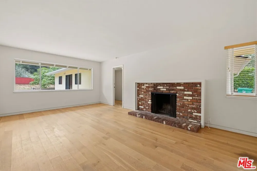 436 Via Roma Santa Barbara, CA 93110