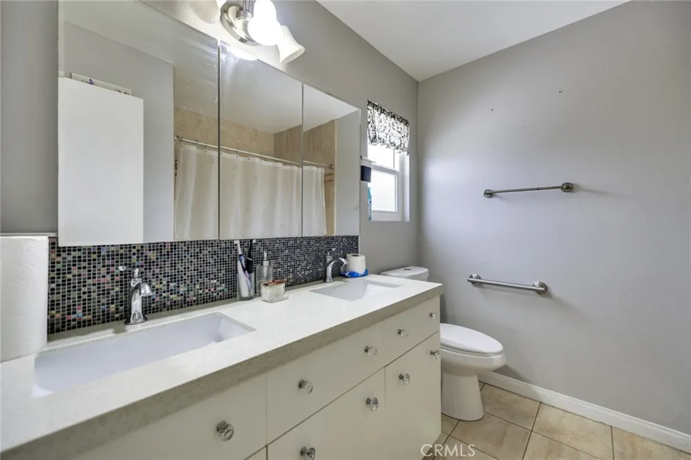 11200 Puente Way Jurupa Valley, CA 91752