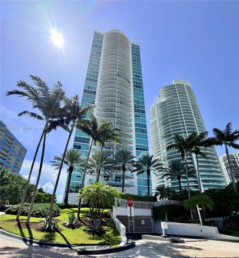 2101 Brickell Ave #1805