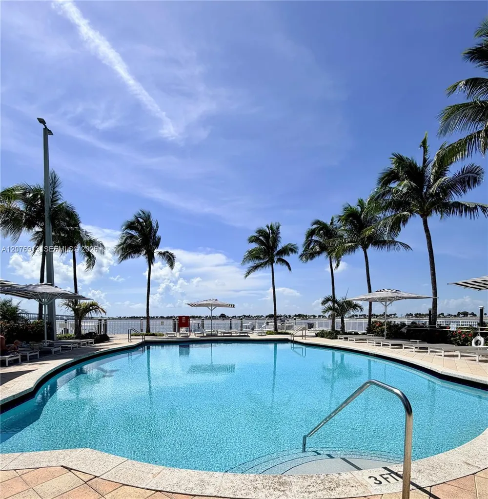 2101 Brickell Ave #1805 Miami, FL 33129