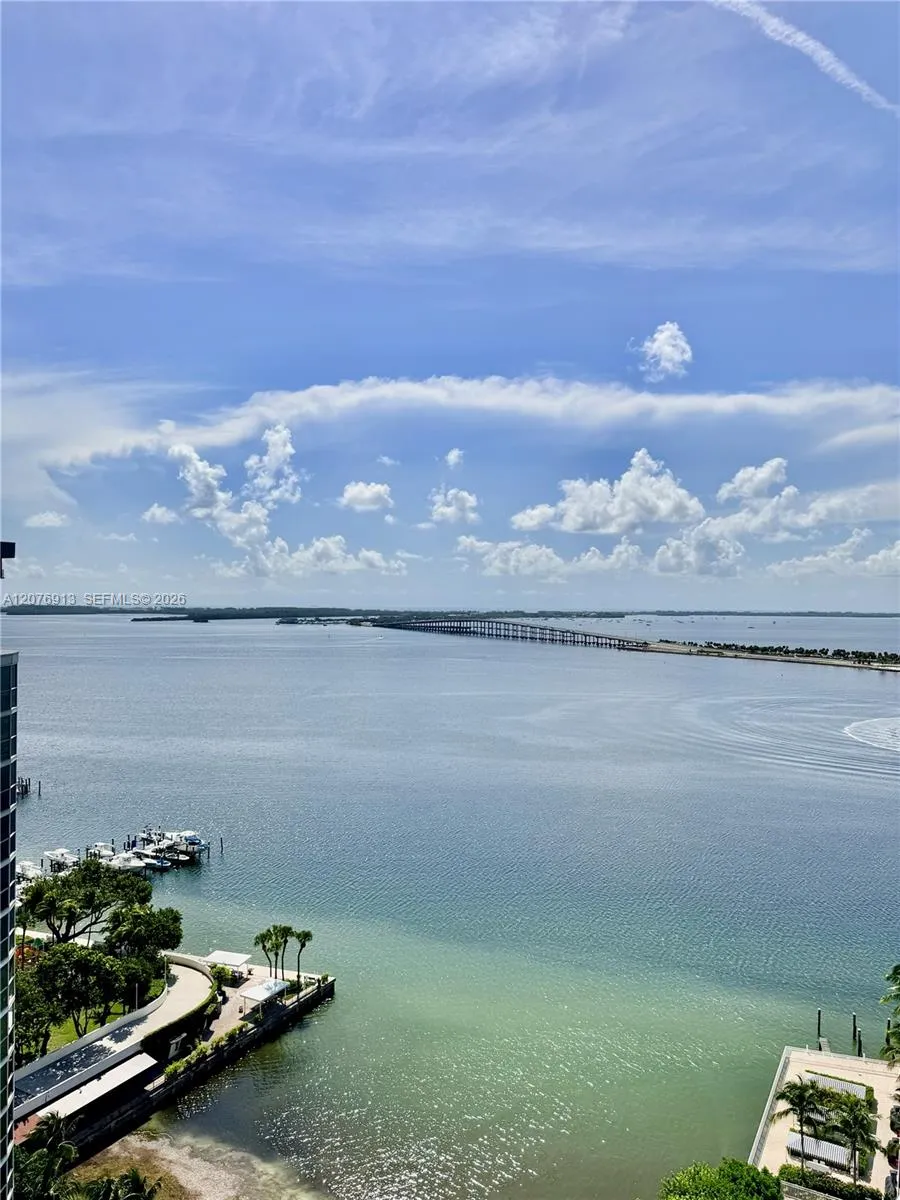 2101 Brickell Ave #1805 Miami, FL 33129